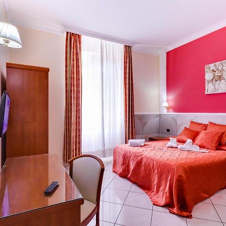 Hotel Suite Caesar Rome Buitenkant foto