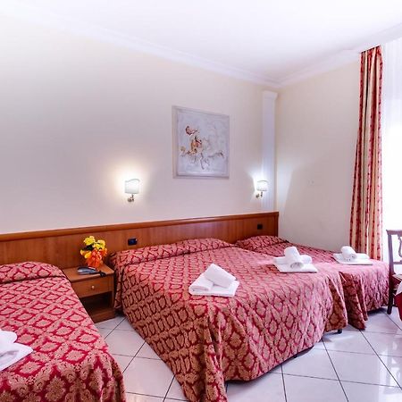 Hotel Suite Caesar Rome Buitenkant foto