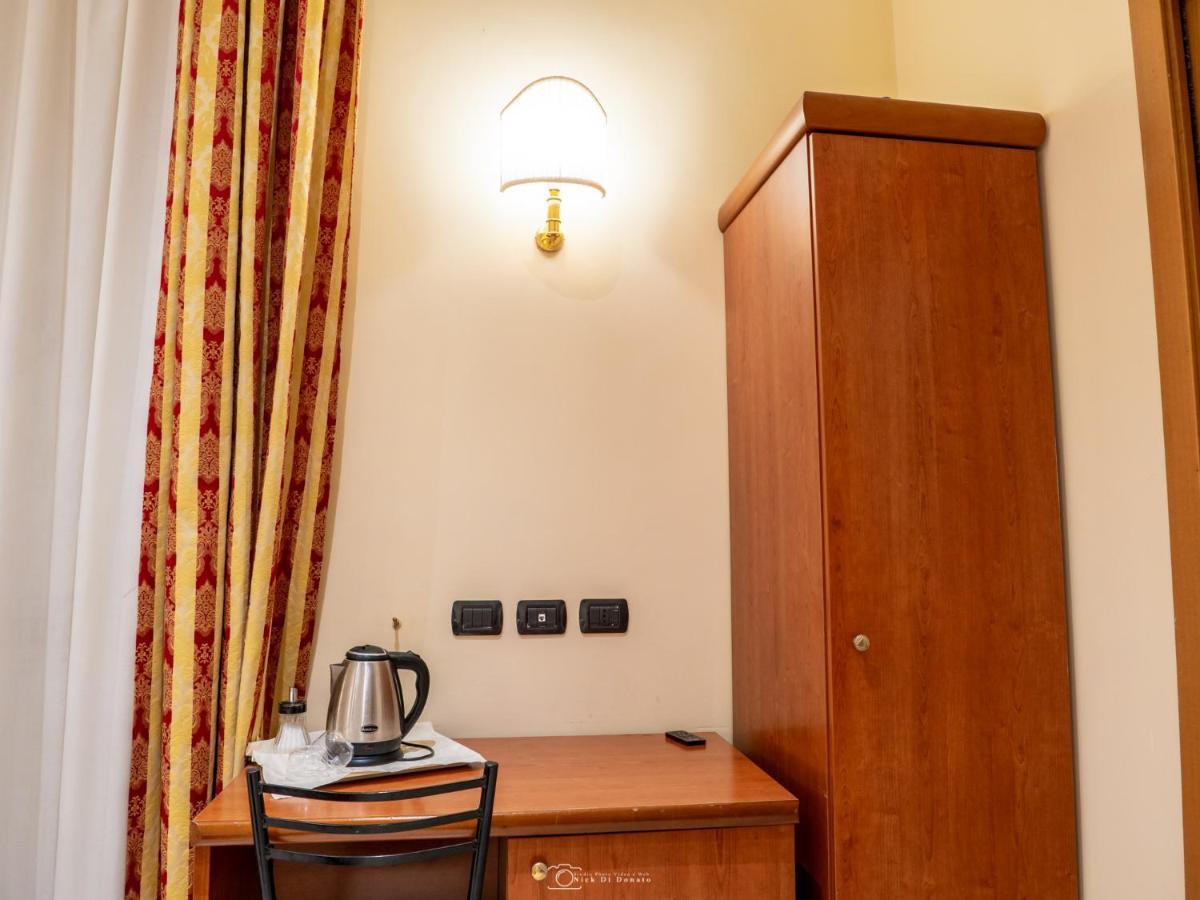 Hotel Suite Caesar Rome Buitenkant foto