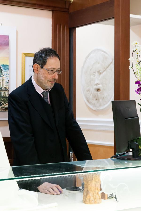 Hotel Suite Caesar Rome Buitenkant foto